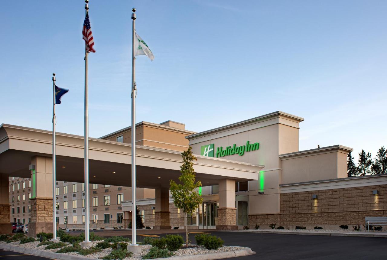 Holiday Inn Marquette By Ihg Exterior photo