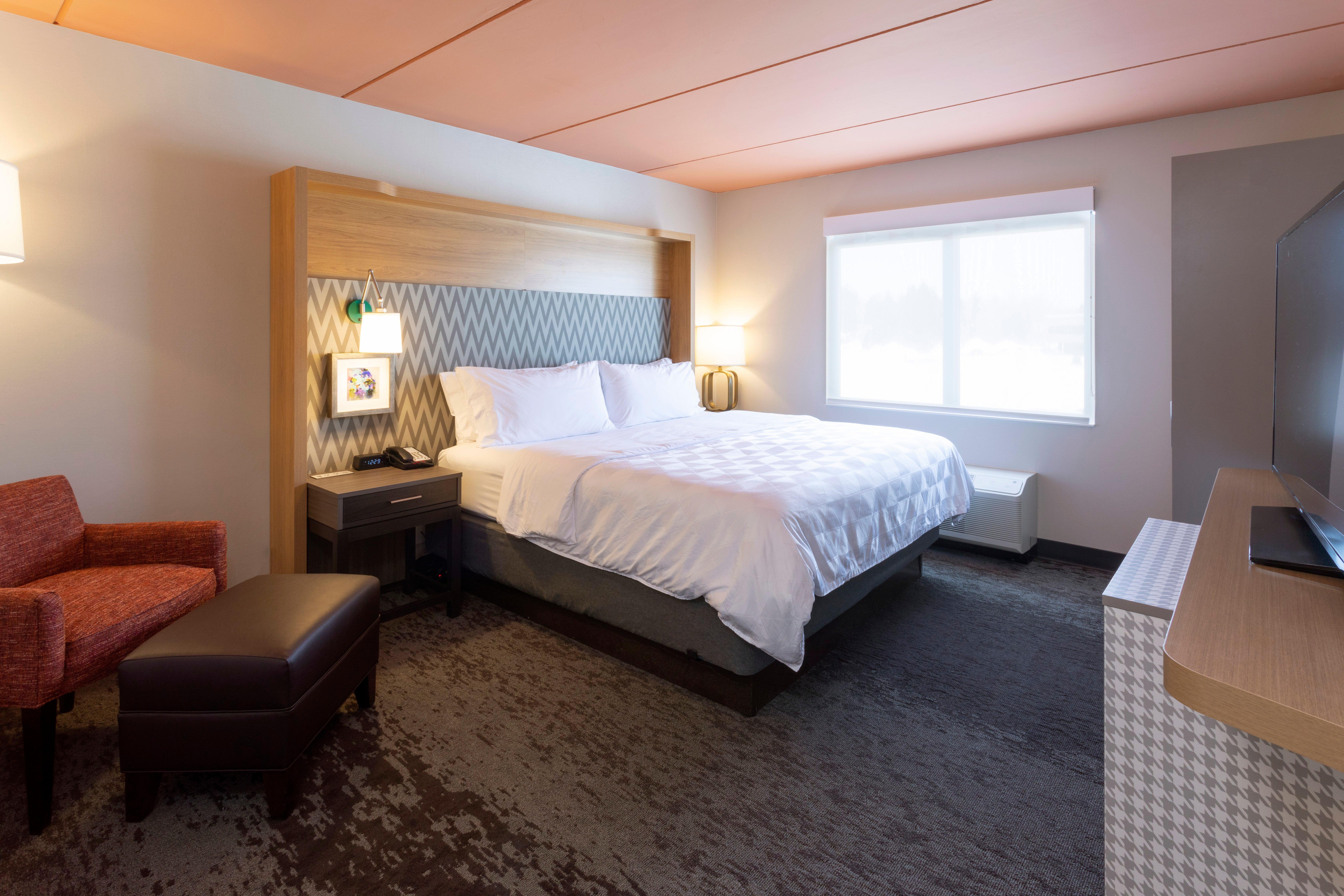 Holiday Inn Marquette By Ihg Exterior photo
