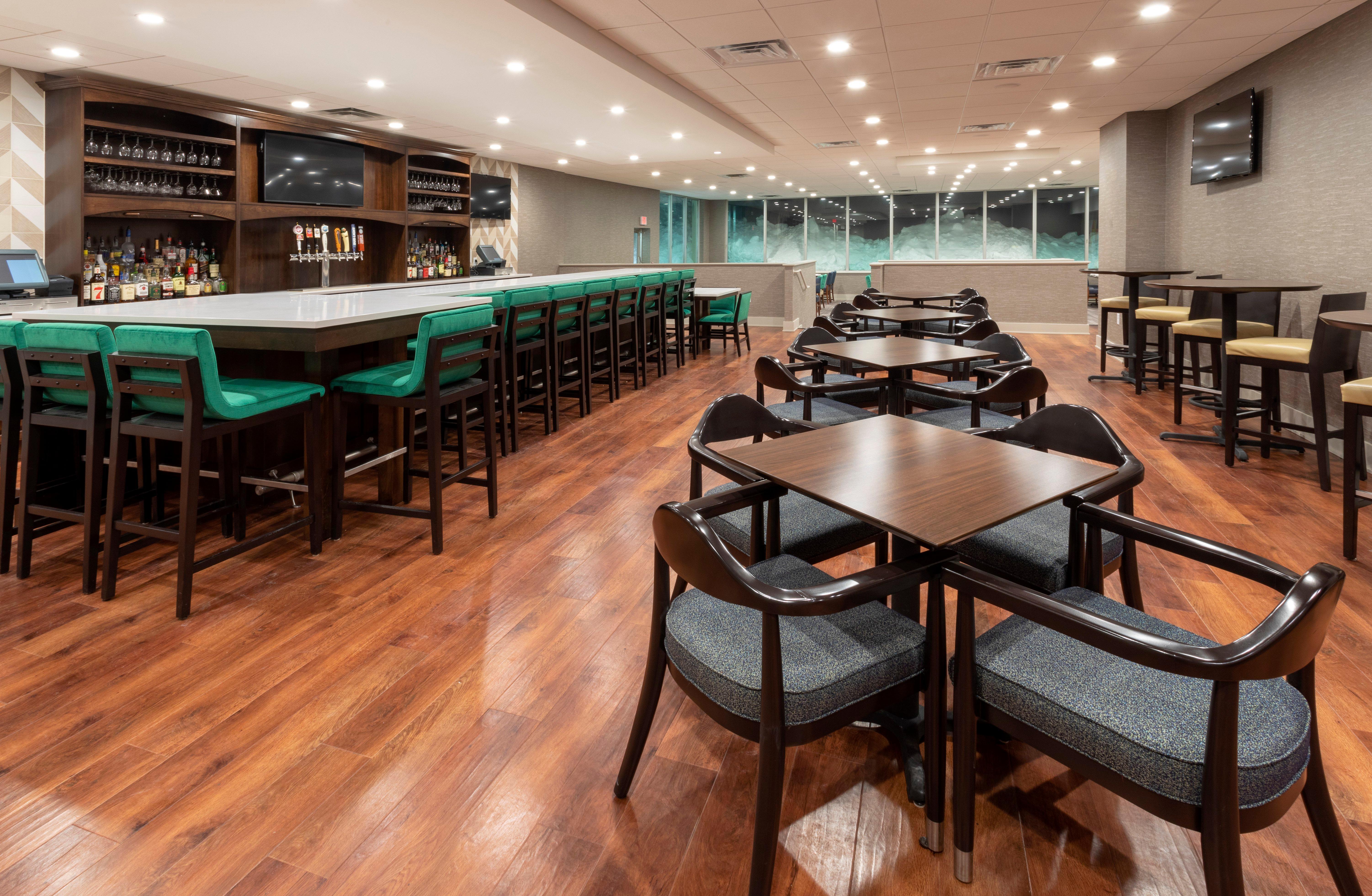 Holiday Inn Marquette By Ihg Exterior photo